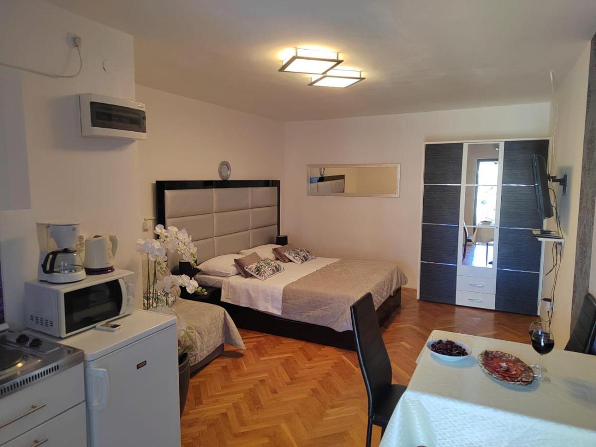 Apartment Mladenka Visnjik Zadar Exterior foto